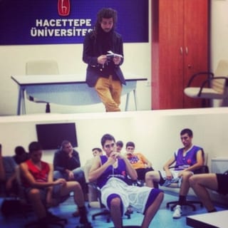Mehmet Çetin, Hacettepe Üniversitesi Basketbol Genç Takımı ile bir çalışma sırasında